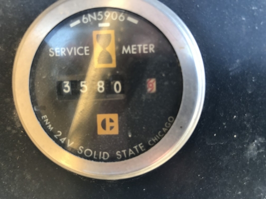 CAT D5B เครื่อง 10Z หัวฉีด เกียร์ตัด นำเข้าจากญี่ปุ่น ไม่เคยใช้งานในไทย CAT D5B เครื่อง 10Z หัวฉีด เกียร์ตัด นำเข้าจากญี่ปุ่น ไม่เคยใช้งานในไทย