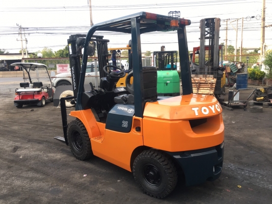 ขาย TOYOTA รุ่น 7 ดีเซล 2.5 ตัน 3 เมตร เกียร์ครัช เครื่องเกียร์ดีมาก ใช้งานน้อย ขาย 270,000 บาท โทร 094-426-7888 จะเด็ด