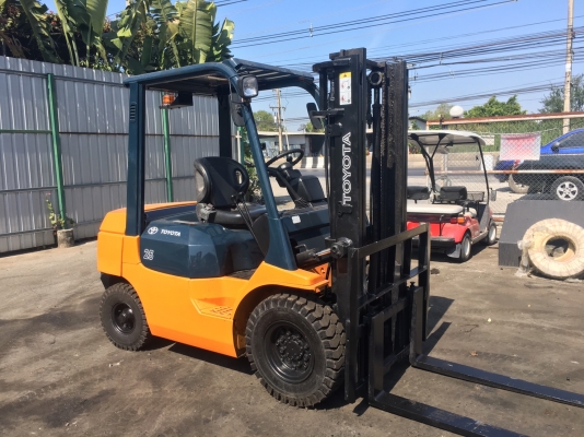 ขาย TOYOTA รุ่น 7 ดีเซล 2.5 ตัน 3 เมตร เกียร์ครัช เครื่องเกียร์ดีมาก ใช้งานน้อย ขาย 270,000 บาท โทร 094-426-7888 จะเด็ด