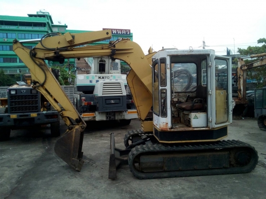 ขายรถแบคโฮ MITSUBISHI รุ่น MXR 55