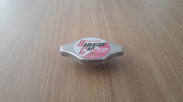 ฝาหม้อน้ำ DENSO ขนาด 0.9 บาร์ จุกเล็ก ฝาหม้อน้ำ DENSO ขนาด 0.9 บาร์ จุกเล็ก