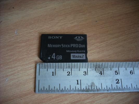 SONY Memory Stick PRO DUO Mark 2 Memory Card 4 GB SONY Memory Stick PRO DUO Mark 2 Memory Card 4 GB
