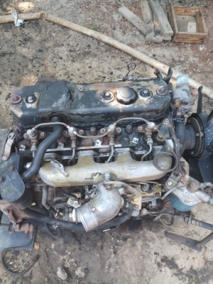 ขายเครื่องพร้อมเกียร 115แรง 4bd1