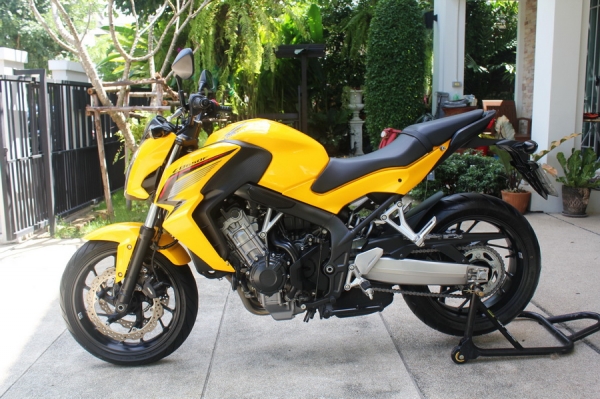 HONDA CB650F ปี2015(ABS) รถสวยมาก HONDA CB650F ปี2015(ABS) รถสวยมาก