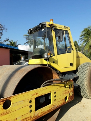 ขาย รถบดถนน BomagBW211D ปี2008 /ชม.4800