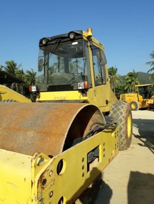 ขาย รถบดถนน BomagBW211D ปี2008 /ชม.4800