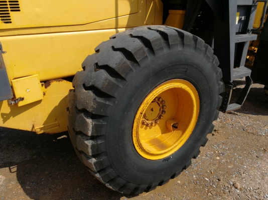 KOMATSU WA300-3 นำเข้าจากญี่ปุ่น โทร.090-986-2521 อ๊อบ