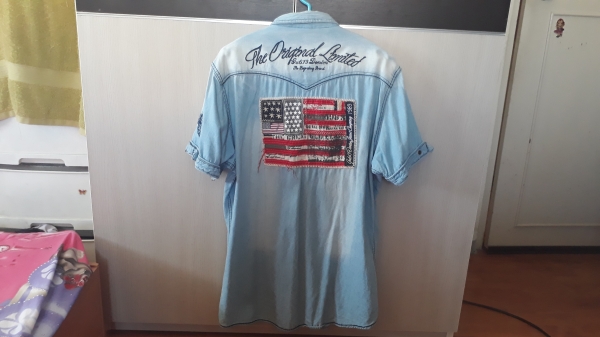 เสื้อเชิ้ตยีนส์แขนสั้น GU613 AND CO. Size L เสื้อเชิ้ตยีนส์แขนสั้น GU613 AND CO. Size L