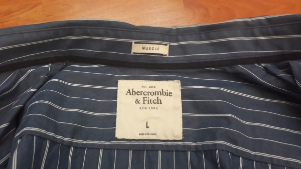 เสื้อเชิ้ตแขนยาว Abercrombie &amp; Fitch สีนำเงิน Size L