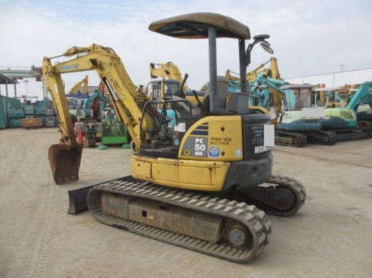 ขายรถขุดนำเข้าจากประเทศญี่ปุ่นkomatsu pc 50MR-2 ใบมีดดัน รถสวยเดิมๆ สนใจติดต่อสอบถาม 0923309229 อีด