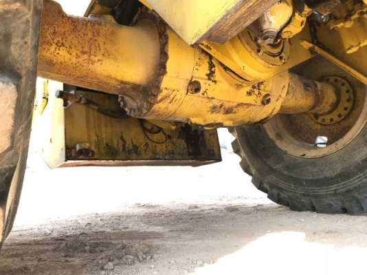 ขายรถตักล้อยาง KOMATSU WA300-3 รถนอกนำเข้าเองจากญี่ปุ่น สภาพสวยพร้อมใช้งาน มีVDOการทำงานครับ ขายรถตักล้อยาง KOMATSU WA300-3 รถนอกนำเข้าเองจากญี่ปุ่น สภาพสวยพร้อมใช้งาน มีVDOการทำงานครับ