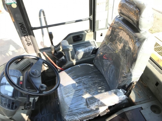 ขายรถตักล้อยาง KOMATSU WA300-3 รถนอกนำเข้าเองจากญี่ปุ่น สภาพสวยพร้อมใช้งาน มีVDOการทำงานครับ ขายรถตักล้อยาง KOMATSU WA300-3 รถนอกนำเข้าเองจากญี่ปุ่น สภาพสวยพร้อมใช้งาน มีVDOการทำงานครับ