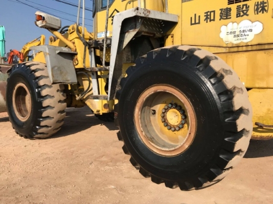 ขายรถตักล้อยาง KOMATSU WA300-3 รถนอกนำเข้าเองจากญี่ปุ่น สภาพสวยพร้อมใช้งาน มีVDOการทำงานครับ ขายรถตักล้อยาง KOMATSU WA300-3 รถนอกนำเข้าเองจากญี่ปุ่น สภาพสวยพร้อมใช้งาน มีVDOการทำงานครับ