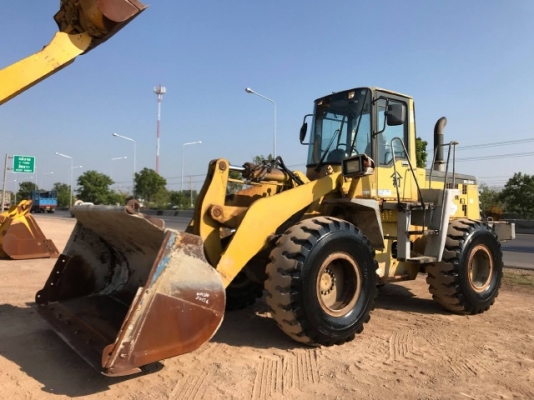 ขายรถตักล้อยาง KOMATSU WA300-3 รถนอกนำเข้าเองจากญี่ปุ่น สภาพสวยพร้อมใช้งาน มีVDOการทำงานครับ ขายรถตักล้อยาง KOMATSU WA300-3 รถนอกนำเข้าเองจากญี่ปุ่น สภาพสวยพร้อมใช้งาน มีVDOการทำงานครับ