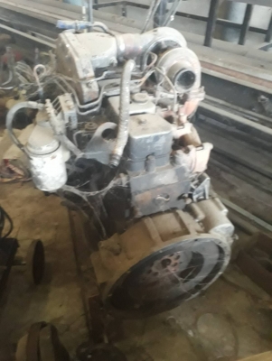 ต้องการขาย เครื่องยนต์ แบคโฮ วอนโว่ 210 ต้องการขาย เครื่องยนต์ แบคโฮ วอนโว่ 210