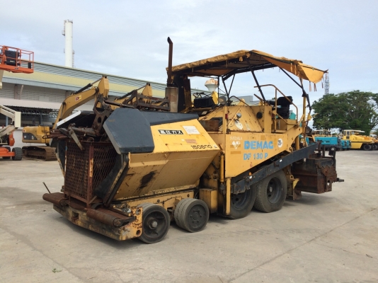 รถปูผิวทาง DEMAG : DF130P เตา6เมตร พร้อมชุดต่อเพิ่ม8เมตร ราคาไม่แพงครับ รถปูผิวทาง DEMAG : DF130P เตา6เมตร พร้อมชุดต่อเพิ่ม8เมตร ราคาไม่แพงครับ