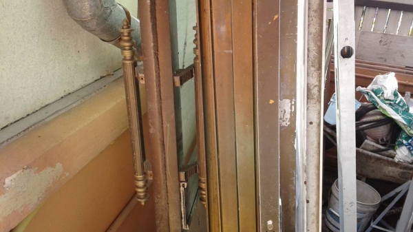 ขายประตูอลูมิเนียม+กระจก มือสอง 1. เป็นบานสวิงมี 1 บาน (มีมือดึงติดอยู่) กรอบสีชา กระจกใส กว้าง 1 เมตร ยาว 2 เมตร 2. เป็นบานสไลด์มมี 5 บาน กรอบสีชา กระจกใส กว้าง 1 เมตร ยาว 2 เมตร 3. เป็นบ้าน 4. เป็นบานสไลด์กรอบสีอลูมิเนียม กระจกใส มี 1 บาน กว้าง 1 เมตร ย ขายประตูอลูมิเนียม+กระจก มือสอง 1. เป็นบานสวิงมี 1 บาน (มีมือดึงติดอยู่) กรอบสีชา กระจกใส กว้าง 1 เมตร ยาว 2 เมตร 2. เป็นบานสไลด์มมี 5 บาน กรอบสีชา กระจกใส กว้าง 1 เมตร ยาว 2 เมตร 3. เป็นบ้าน 4. เป็นบานสไลด์กรอบสีอลูมิเนียม กระจกใส มี 1 บาน กว้าง 1 เมตร ย