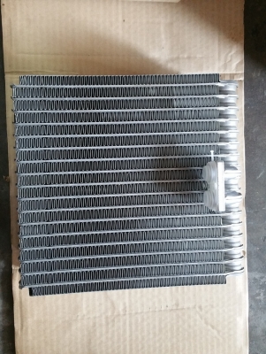 ขายตู้แอร์ คอยล์เย็น เดนโซ รถยนต์ โตโยต้า โคโรล่า สามห่วง และ โคโรน่า ท้ายโด่ง ขายยกชุดถูกๆชุดละ 1,200บาท