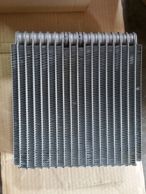 ขายตู้แอร์ คอยล์เย็น เดนโซ รถยนต์ โตโยต้า โคโรล่า สามห่วง และ โคโรน่า ท้ายโด่ง ขายยกชุดถูกๆชุดละ 1,200บาท