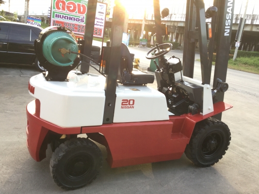 ขาย โฟรคลิฟท์ นิสัน 2ตัน เบนซิลติดแก๊ส เสา 6 เมตร