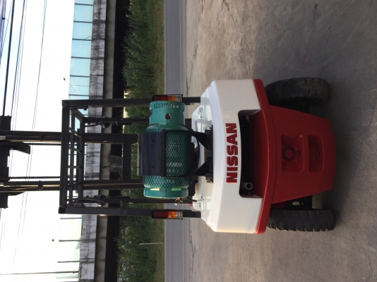 ขาย โฟรคลิฟท์ นิสัน 2ตัน เบนซิลติดแก๊ส เสา 6 เมตร