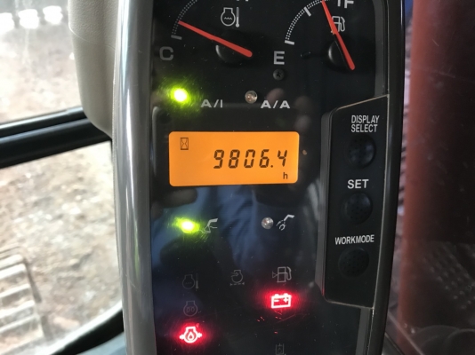 ขายด่วน!! Hitachi ZX200-1 ไมล์ ชม.9,000สภาพสวยค่ะ