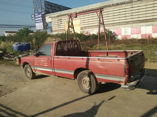 ISUZU  KB ไม่ผุ ไม่มีเครื่องเกียร์ ทะเบียนแจ้งจอด