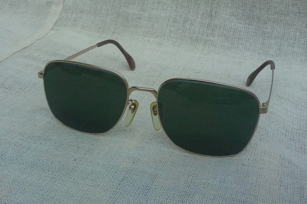แว่นตาเยอรมันวินเทจยุค '60s โกลด์ฟิลด์ 12 K งานทองเดินลายทั้งตัว ! Vintage ZEISS J handmade in แว่นตาเยอรมันวินเทจยุค '60s โกลด์ฟิลด์ 12 K งานทองเดินลายทั้งตัว ! Vintage ZEISS J handmade in
