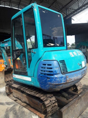 ขายจ้า..KUBOTA K30 เก่านอกแท้  สภาพสวย เดิมๆๆ  เครื่อง 4 สูบ  ปั๊มนิ้ว  เอกสารอินวอย  พร้อมใช้  โทร 089-3818694  ดวงนภา