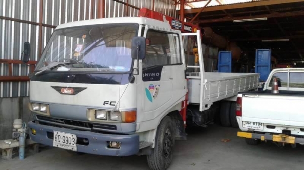 ขาย 495,000 HINO ชุปเปอร์เสี่ย (ติดเครน UNIC 3 ตัน 6 เหลี่ยม 3 ปอก 2 ชัก) เครื่อง WO4D-120 แรง หัวบาง ยางดี คัสชีสวย ยาว 5 เมตร  เอกสารเล่มทะเบียน รถอยู่  มหาสารคาม  090-772-3710 090-772-3708