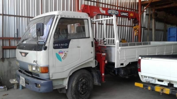 ขาย 495,000 HINO ชุปเปอร์เสี่ย (ติดเครน UNIC 3 ตัน 6 เหลี่ยม 3 ปอก 2 ชัก) เครื่อง WO4D-120 แรง หัวบาง ยางดี คัสชีสวย ยาว 5 เมตร  เอกสารเล่มทะเบียน รถอยู่  มหาสารคาม  090-772-3710 090-772-3708