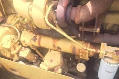 ขาย 1,350,000 รถแทรคเตอร์ CAT D 9 H ซื้อเก่านอกมา 1 ปี ทำงานน้อยมาก เครื่องดี เกียร์ทอคร์แรง ลิปเปอร์หลัง ช่วงล่างแน่นจากนอก เอกสารอินวอยท์ รถอยู่  สระบุรี  090-772-3710 090-772-3708