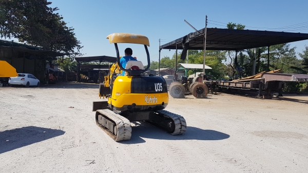 ขายถูกไปเลยรถขุดU35