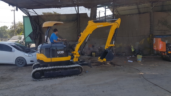 ขายถูกไปเลยรถขุดU35