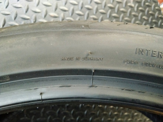 PIRELLI P ZERO R01 275/30ZR20 เส้นละ 15,000 บาท PIRELLI P ZERO R01 275/30ZR20 เส้นละ 15,000 บาท