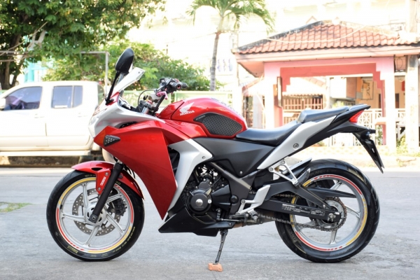 Cbr 250i abs 2011 เครื่องเดิม สีสวย รูดบัตรได้ Cbr 250i abs 2011 เครื่องเดิม สีสวย รูดบัตรได้