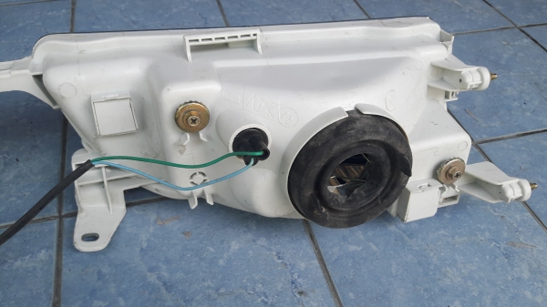 ขายโคมดำมุมส้ม ae100