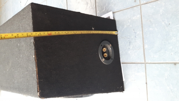 ตู้ลำโพงพร้อมลำโพง