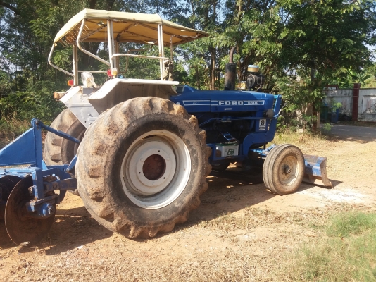 ขายด่วน รถไถ ฟอร์ด 6600 รถบ้านมีทะเบียนพร้อมโอนคับ0966924792  ต่าย