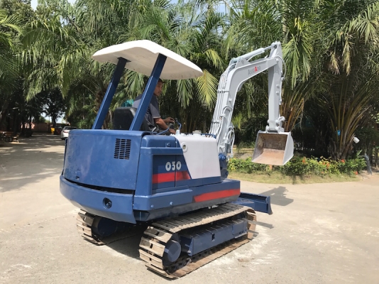 ขายแบคโฮ KUBOTA KX30 คอนโทลดี ปั้มแรง แน่นๆ สวยเดิมจากญี่ปุ่น100\% ทำงานสมบูรณ์ทุกระบบ รับรองไม่ผิดหวัง 235,000 เท่านั้น!!