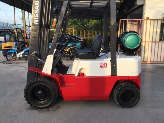 ขาย โฟรคลิฟท์ นิสัน 2ตัน เบนซิลติดแก๊ส เสา 6 เมตร