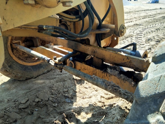 ขายด่วนรถเกรดแกเลียน 104B รถสวยใช้งานอยู่ทุกวัน