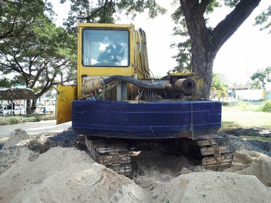 ขายรถขุดแบ็คโค PC60-5 KOMATSU เครื่องเดิมสภาพใช้งานประจำ