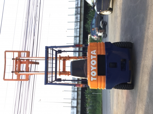 ขาย โตโยต้า รุ่น 5 เบนซิล 1.5 ตัน เสา 3 เมตร