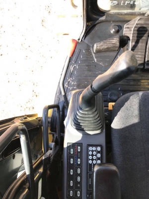 ขายรถแบคโฮ KOMATSU PC138US-2E1 ใบมีดดัน มีลายหัวกระแทก นำเข้าเองจากญี่ปุ่น สภาพสวยพร้อมใช้ มีVDOครับ ขายรถแบคโฮ KOMATSU PC138US-2E1 ใบมีดดัน มีลายหัวกระแทก นำเข้าเองจากญี่ปุ่น สภาพสวยพร้อมใช้ มีVDOครับ