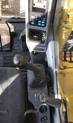 ขายรถแบคโฮ KOMATSU PC138US-2E1 ใบมีดดัน มีลายหัวกระแทก นำเข้าเองจากญี่ปุ่น สภาพสวยพร้อมใช้ มีVDOครับ ขายรถแบคโฮ KOMATSU PC138US-2E1 ใบมีดดัน มีลายหัวกระแทก นำเข้าเองจากญี่ปุ่น สภาพสวยพร้อมใช้ มีVDOครับ