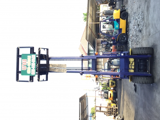 ขาย โฟลคลิฟท์ โคมะสุ ขีด 14 ดีเซล 3 ตัน เสา 4 เมตร