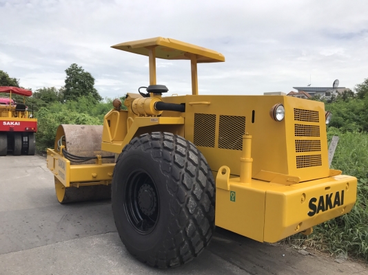รถบดสั่นเสทือนขนาด10ตัน SAKAI SV500 D-2 เพลาเปลือกเดียว รถบดสั่นเสทือนขนาด10ตัน SAKAI SV500 D-2 เพลาเปลือกเดียว