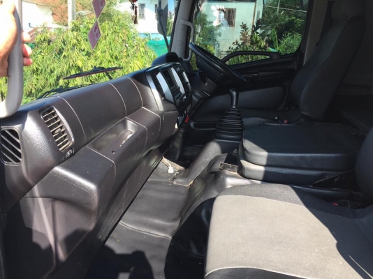 HINO S500 เครื่อง 344 แรง กลางปี 56 กระบะสามมิตรไม่ดั้มพ์ ท่อเอส ท้องอ่างมิเนียม ยางดีเรเดียล กระบะสามมิตรไม่ดั้มพ์ ใส่ของได้ 32.5ตัน สภาพรถเดิมๆ ทะเบียนพร้อม