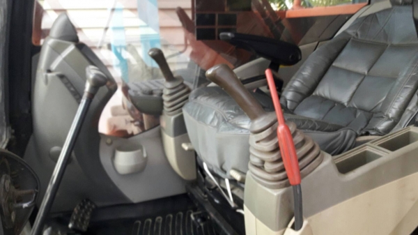 ขาย  HITACHI  ZX5G ชั่วโมง 7000 ก่วา